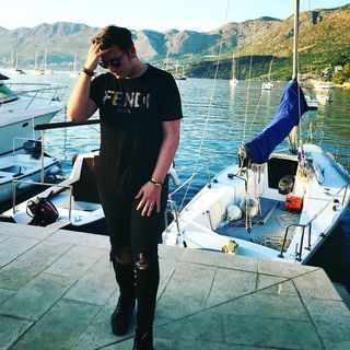 Oliver Fielding's avatar