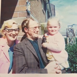 Paula Cliff's avatar