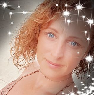 Ellie Kirk's avatar