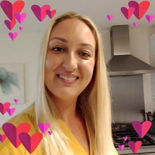 Sarah Clarke's avatar