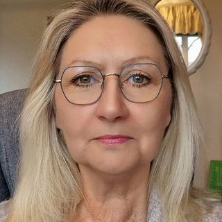 Jennifer Willis's avatar