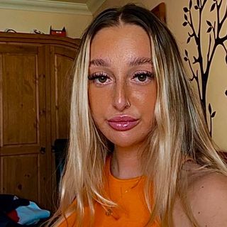 Ella Leiworthy's avatar