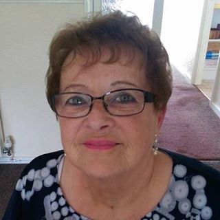 Barbara Groves's avatar