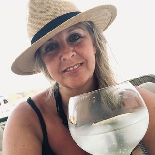 Melanie Wood's avatar