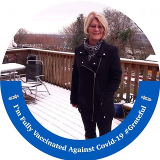 Debbie Lane's avatar