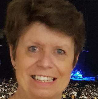 Lynne Watts Horgan's avatar