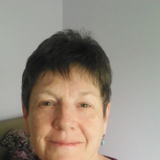 Karen Brace's avatar