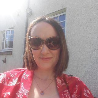 Louise Henderson's avatar