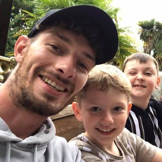 Nick Neddy Perez's avatar