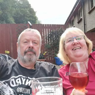 Linda Cowan's avatar