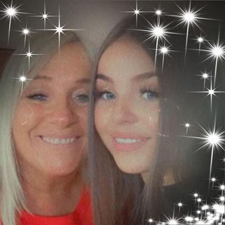 Lisa Arnold's avatar