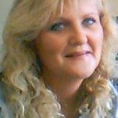 Caroline Saunders's avatar