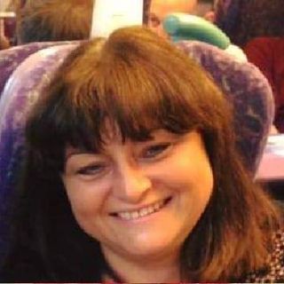 Andrea Roper's avatar