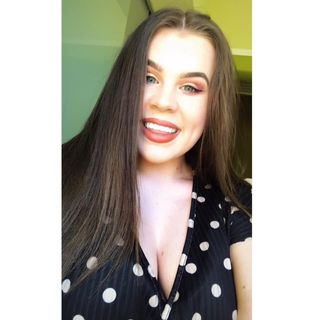 Lowri Davies's avatar