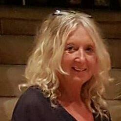 Lesley Ann Fox's avatar