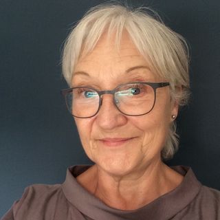 Anna Crabtree's avatar