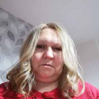Carol Gillanders's avatar