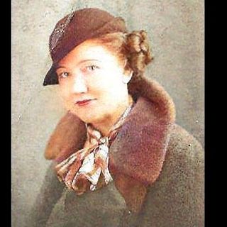 Carol Lynn Williams's avatar