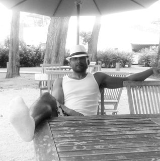 Mo Choudhury's avatar