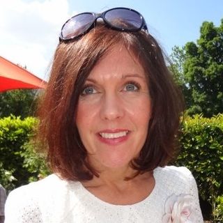 Claire Gray's avatar