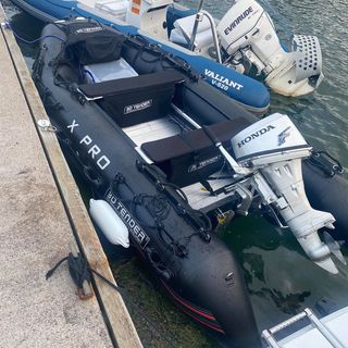 Ian Graham Jury's avatar