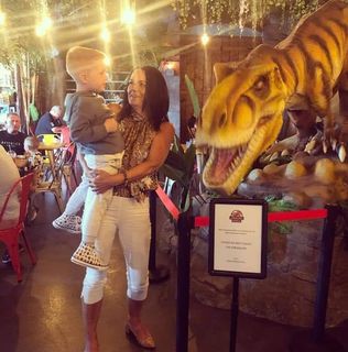 Julie Burrup's avatar