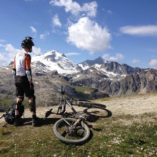 Simon Neighbour's avatar