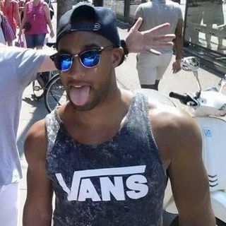 Daniel Brown's avatar