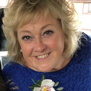 Pauline Cheater's avatar