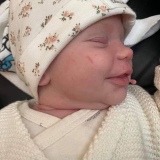 Julie Bignell's avatar