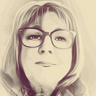 Julie Dearnaley's avatar