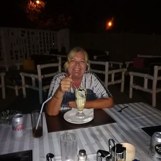 Karen Moss's avatar
