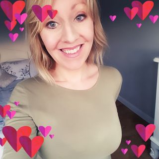 Nina Jayne's avatar