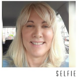 Angela Francis's avatar