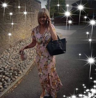 Amanda Rose's avatar