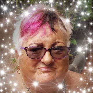 Carol Morton's avatar