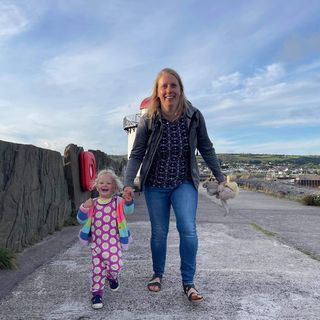 Helen Poulter's avatar