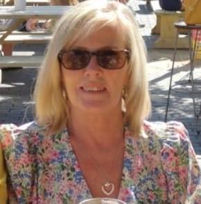 Bernadette Mape's avatar