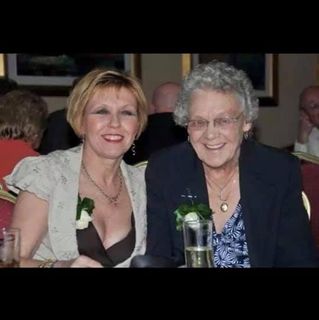 Carol Wilkinson's avatar