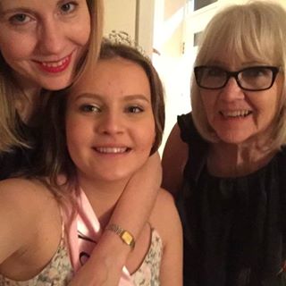 Carole Hickey's avatar