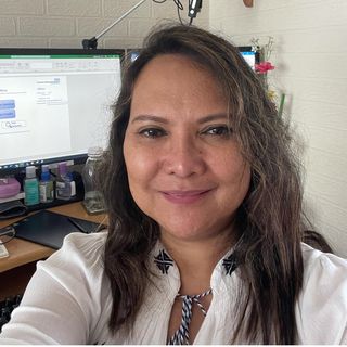 Fely Andrews's avatar