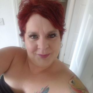 Claire Turton's avatar