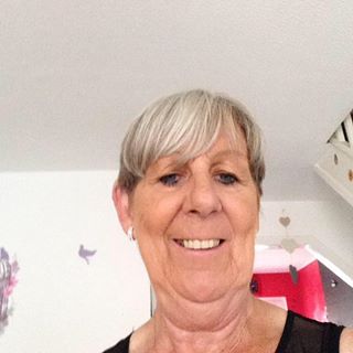 Gillian Balmer's avatar