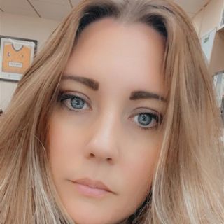 Kay Mitchell's avatar