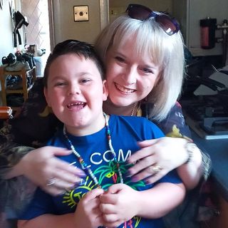 Val Naylor's avatar