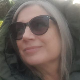 Jill Woolf's avatar