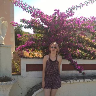 Annelise Dalzell's avatar