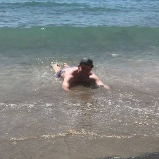 Andrew Rennie's avatar