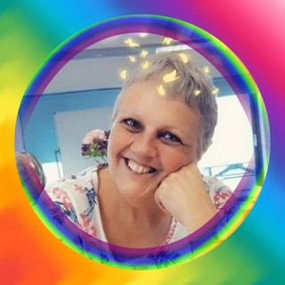Nora Stuart's avatar