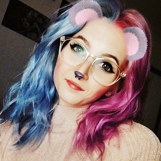 Emily Barker's avatar